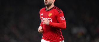 Ten Hag fala sobre Luke Shaw, que sofreu outra lesão