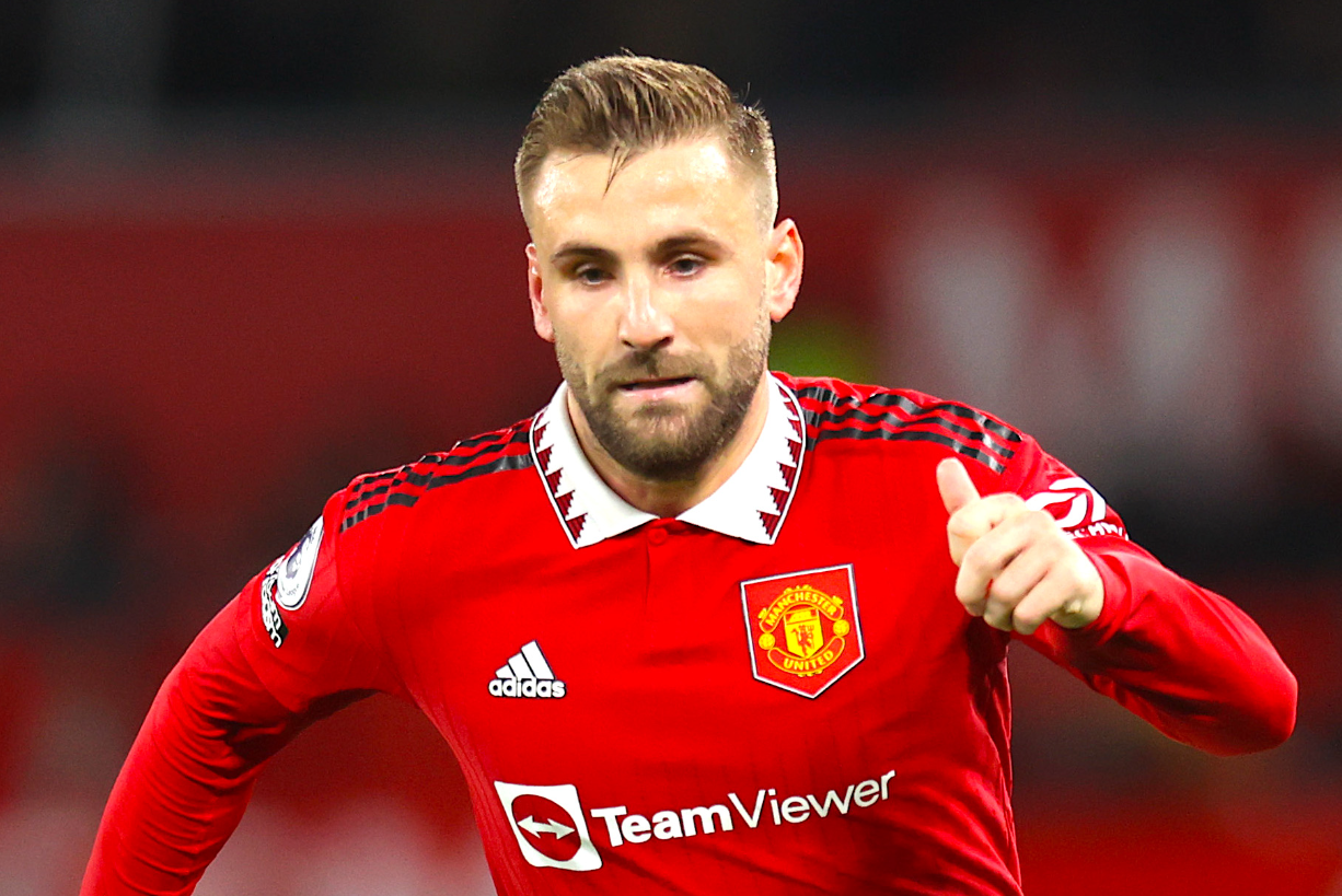 Um dos defensores do Manchester United pode perder o resto da temporada devido a lesão
