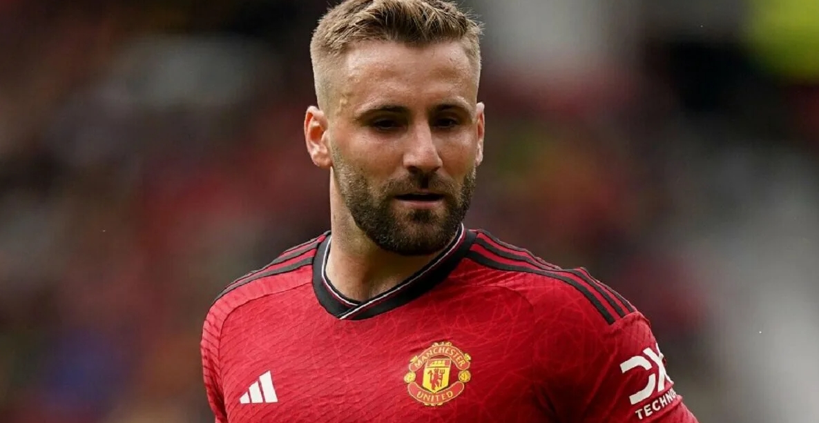 Manchester United goleia o Chelsea por 4 a 1 lesões nos líderes e declarações de Fernandes